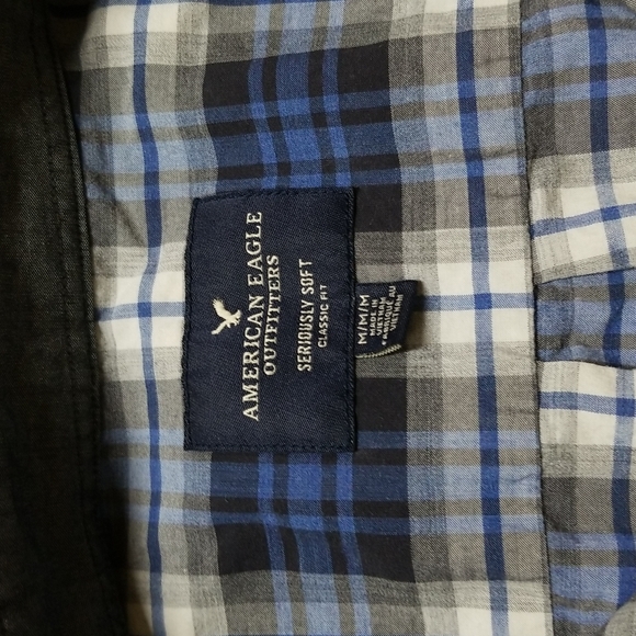 American Eagle Seriously Soft Classic Fit Long Sleeve Button Up Shirt - Picture 2 of 6